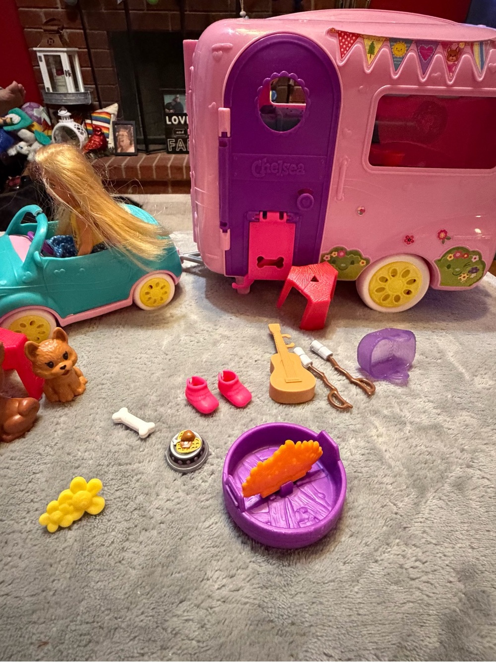 Barbie Club Chelsea Camper FXG90 Doll Car 2 Pets Accessories Mattel
